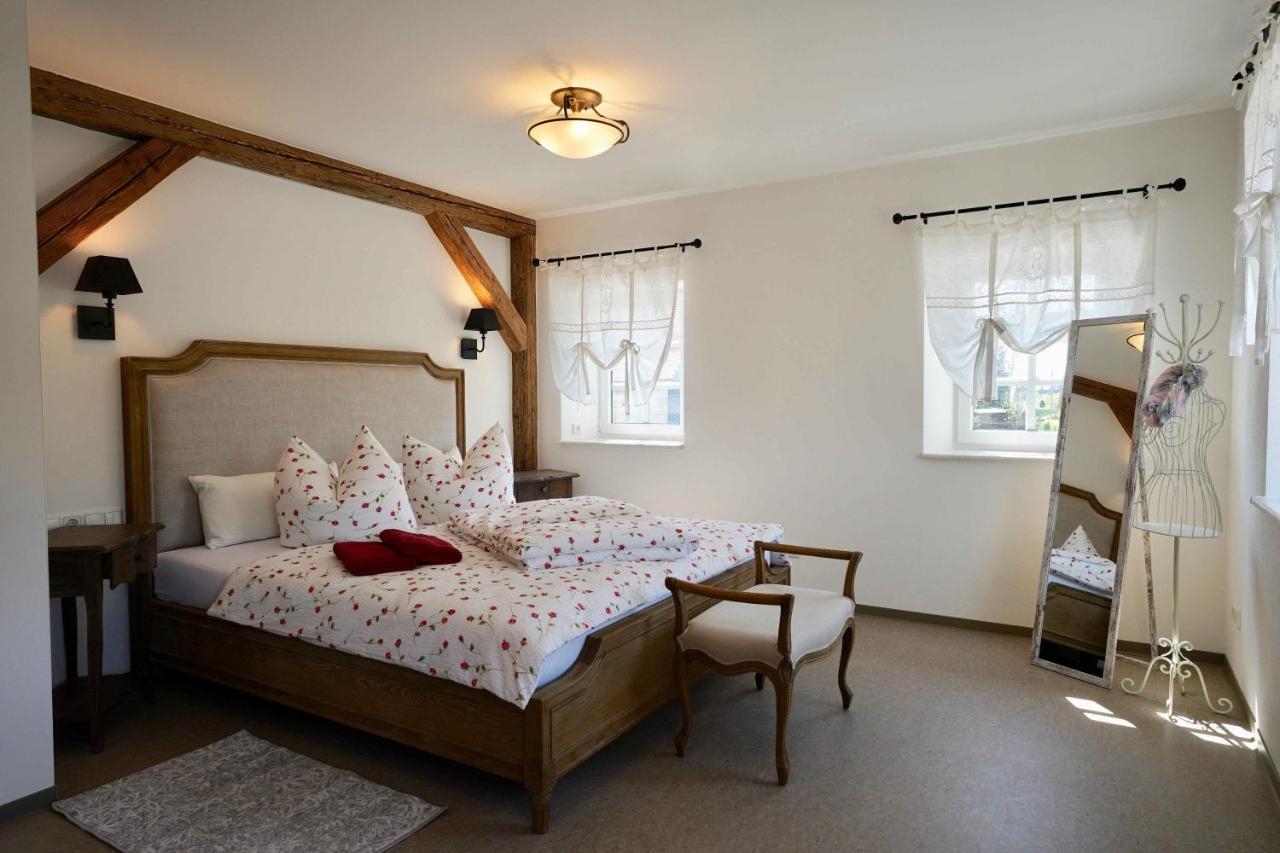 Familien- Und Apartmenthotel Lerchenberghof Walddorf  Exteriér fotografie
