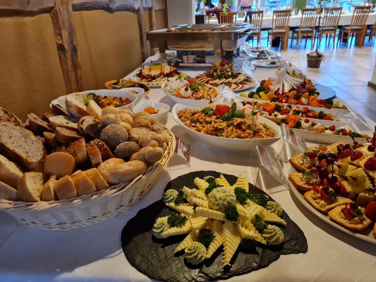 Familien- Und Apartmenthotel Lerchenberghof Walddorf  Exteriér fotografie